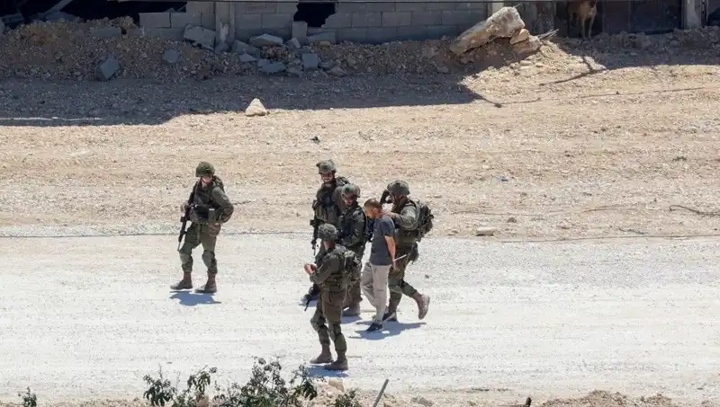 İsrail Ordusu Kriz Anında Ambulansları Hedef Aldı, Yaralılar Yolda Bekliyor
