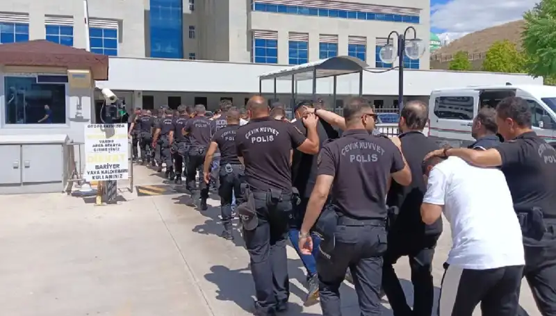 Ankara'da Tehdit ve Haraç Çetesi Çökertildi! Avukatlar Arasında Fırtına Kopuyor