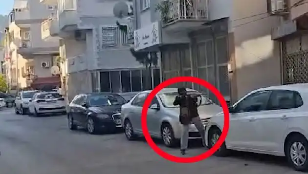 İzmir’de Yaşanan Saldırı Anında Güvenlik Güçlerinin Cesareti