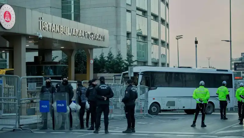 İstanbul'da Büyük Operasyon: Ünlü İş İnsanı Hakkında Yakalama Kararı Çıktı