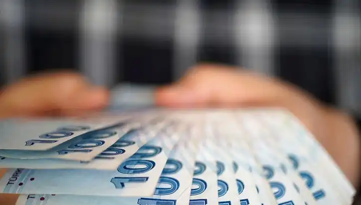 Emekli Promosyonları 2025: Kamu ve Özel Bankalardan Güncel Kampanyalar