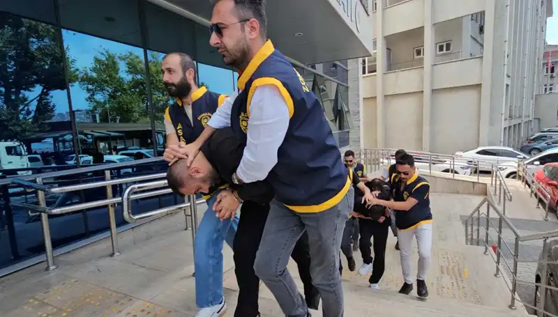 FETÖ Yalanıyla Milyonluk Vurgun: Türkiye'yi Sarıp Sarmalayan Dolandırıcılık